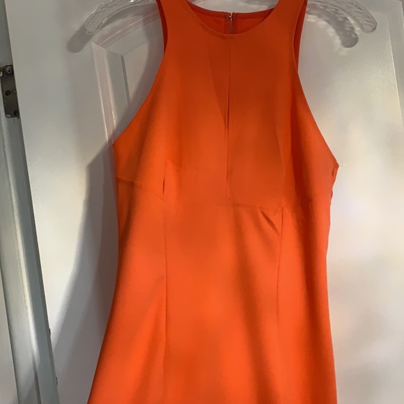 Pretty In Peach! - Picture 2 of 6